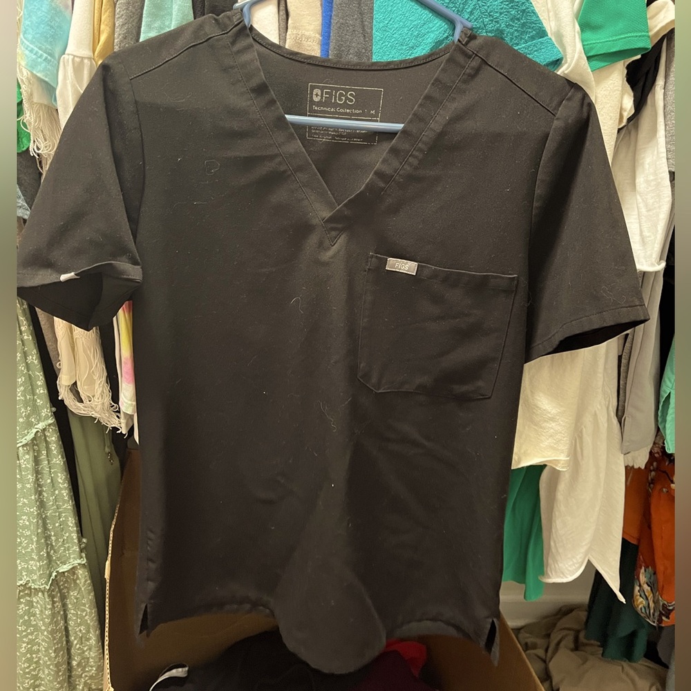 FIGS Catarina Scrub Top